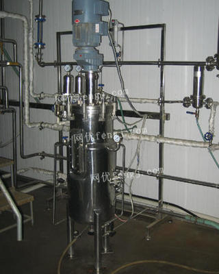 高價(jià)收購(gòu)二手化工設(shè)備、制藥設(shè)備、發(fā)酵罐